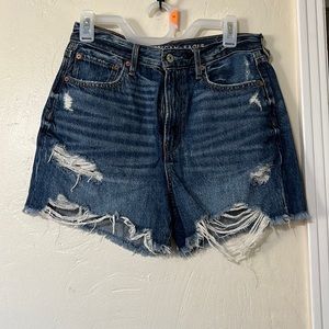 American Eagle 90s boyfriend shorts